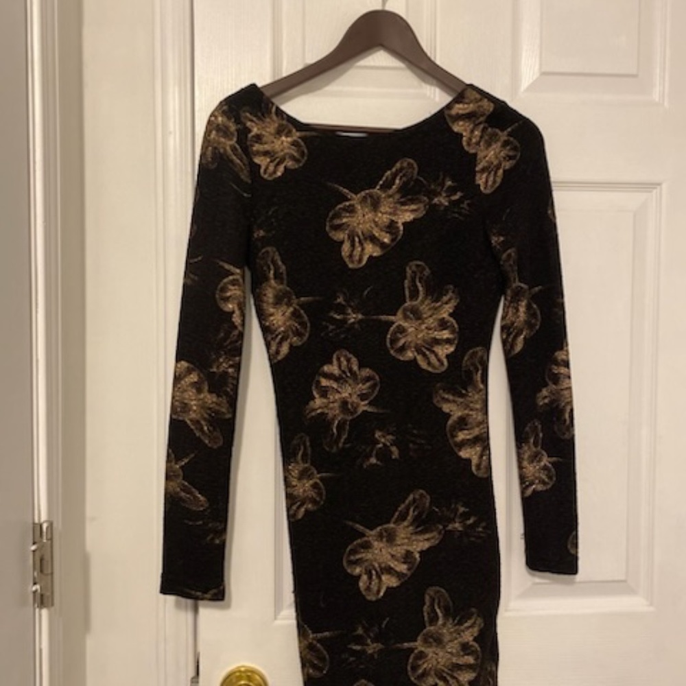 Dress - Picture 2 of 8